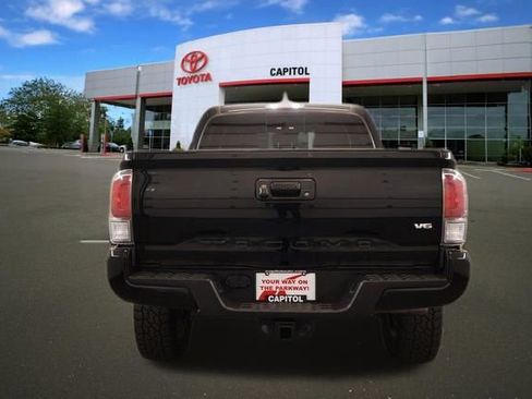 Used 2023 Toyota Tacoma TRD Sport AWD/4WD image 3