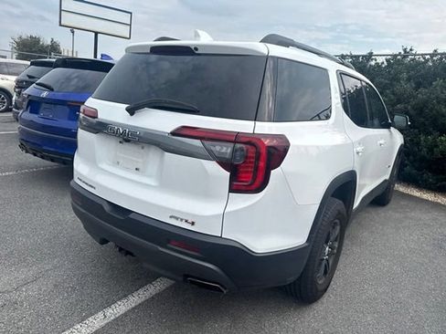 Used 2022 GMC Acadia AT4 w/ Technology Package AWD/4WD image 5