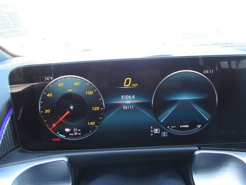 Used 2022 Mercedes-Benz EQB 300 4MATIC image 12