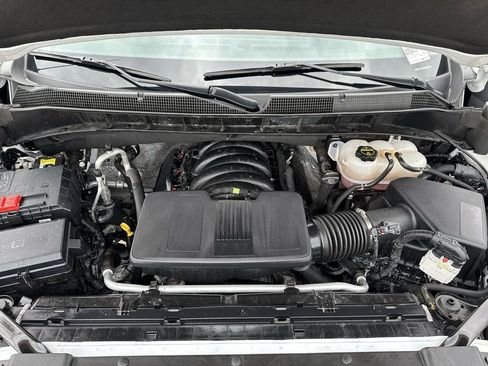 Certified 2025 Chevrolet Silverado 1500 LT AWD/4WD image 17