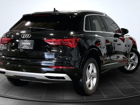 Used 2022 Audi Q3 2.0T Premium w/ Convenience Package AWD/4WD image 2