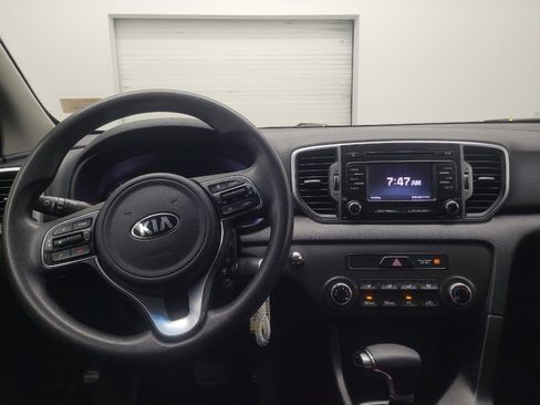 Used 2018 Kia Sportage LX FWD image 22