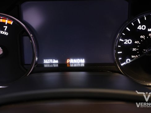 Used 2022 Ford F350 King Ranch w/ FX4 Off-Road Package image 21