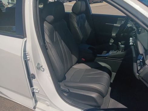 Used 2024 Acura Integra A-Spec FWD image 17