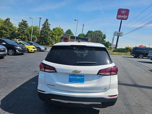 Used 2024 Chevrolet Equinox LT FWD image 33