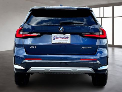 Used 2025 BMW X1 xDrive28i image 5