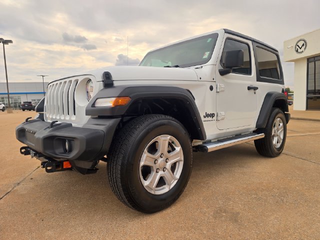 Used 2023 Jeep Wrangler Sport AWD/4WD image 4