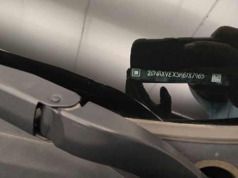 Used 2019 Chevrolet Equinox LT AWD/4WD image 33
