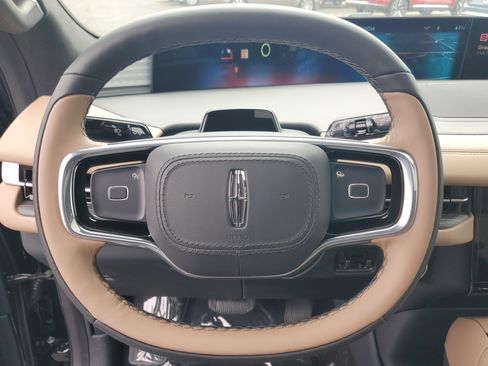 New 2026 Lincoln Navigator L Black Label image 16