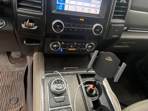 Used 2019 Ford Expedition Max Limited w/ Equipment Group 302A AWD/4WD image 5