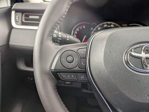 Used 2025 Toyota RAV4 XLE Premium image 18