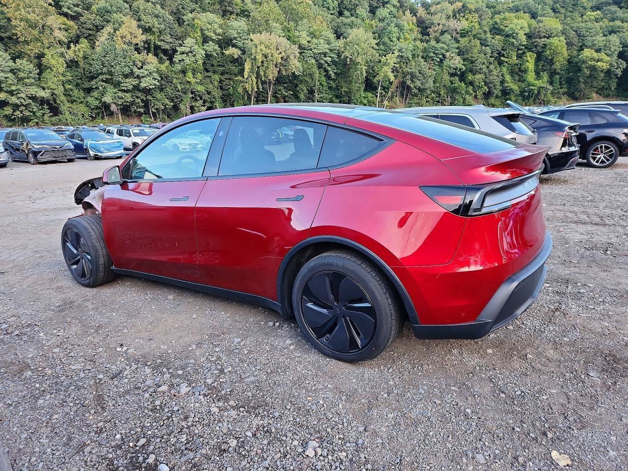 Used 2026 Tesla Model Y AWD image 4