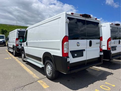 Used 2025 RAM ProMaster 2500 w/ U-Haul Equipment Group FWD image 5
