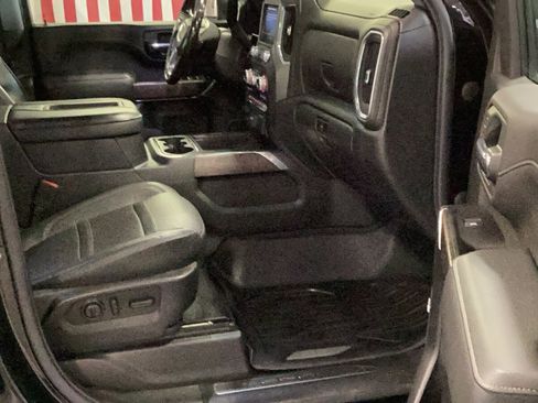Used 2022 GMC Sierra 3500 Denali w/ Denali Ultimate Package AWD/4WD image 20