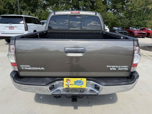 Used 2015 Toyota Tacoma PreRunner w/ SR5 Package RWD image 6