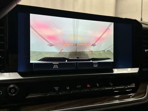 Used 2024 Chevrolet Silverado 2500 LT image 23