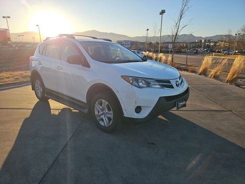 Used 2015 Toyota RAV4 LE image 14