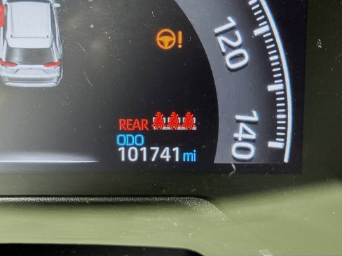 Used 2021 Toyota RAV4 XSE w/ Weather Package AWD/4WD image 19