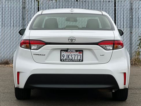 Certified 2024 Toyota Corolla LE FWD image 4