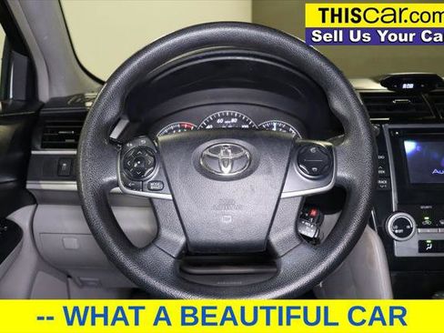 Used 2014 Toyota Camry LE image 10