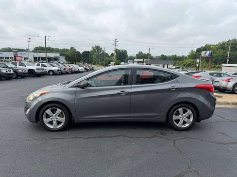 Used 2012 Hyundai Elantra GLS w/ Preferred Pkg 3 FWD image 4