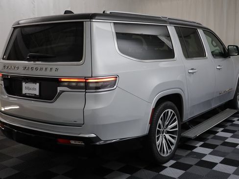 Used 2024 Jeep Grand Wagoneer L Series III image 20