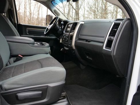 Used 2014 RAM 3500 Big Horn image 37