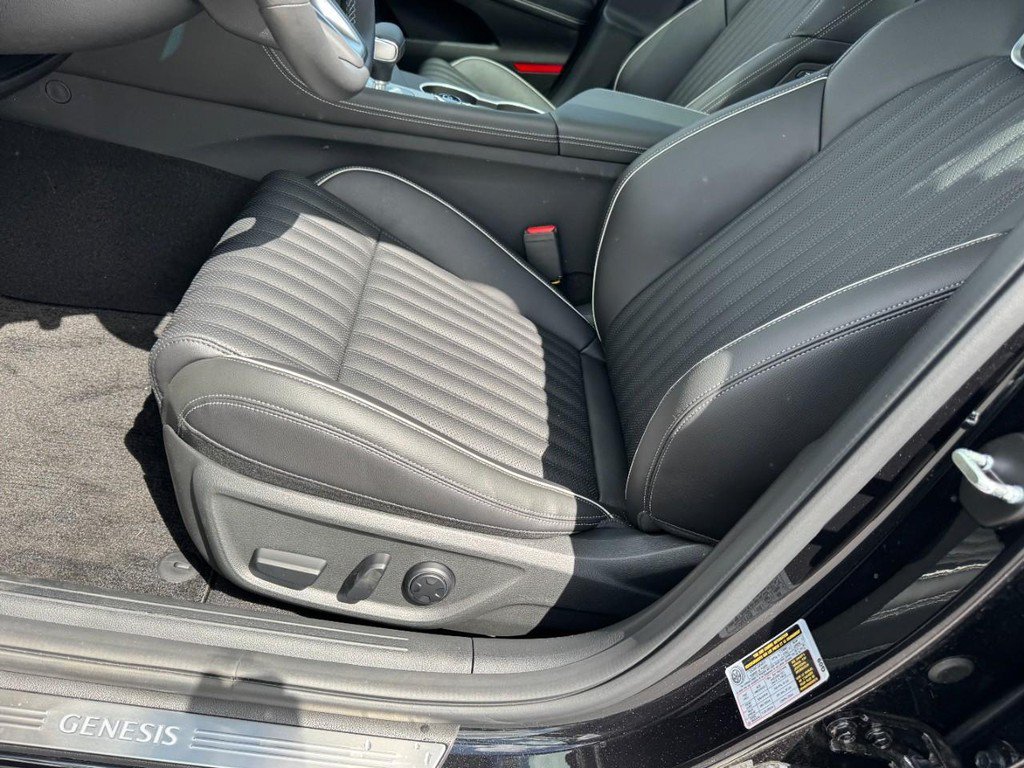 Used 2026 Genesis G70 2.5T Prestige AWD/4WD image 10