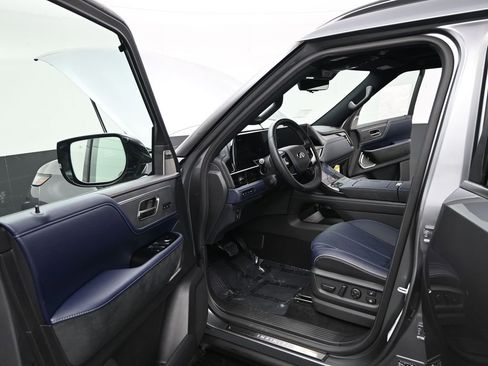 New 2026 INFINITI QX80 4WD w/ Sport Exterior Package image 9