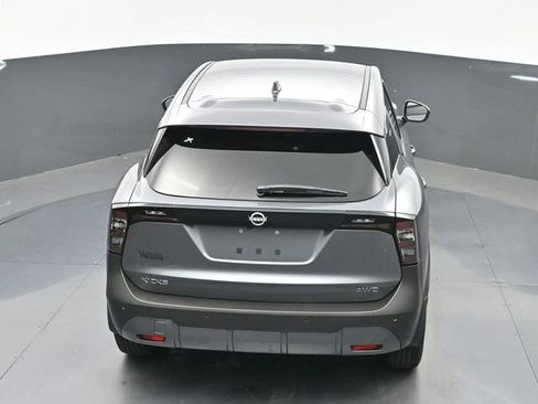 Used 2025 Nissan Kicks SV AWD/4WD image 31