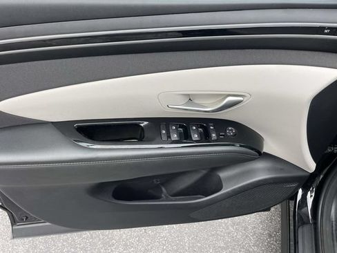 Used 2022 Hyundai Tucson Limited FWD image 17