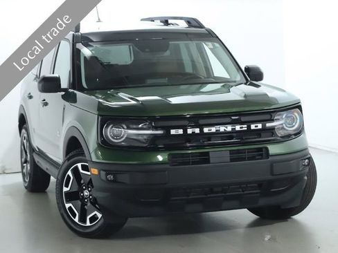 Used 2023 Ford Bronco Sport Outer Banks w/ Tech Package image 2