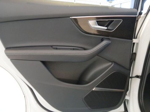 Used 2025 Audi Q7 3.0T Premium Plus image 21