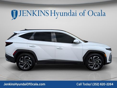 New 2026 Hyundai Tucson Limited FWD image 2