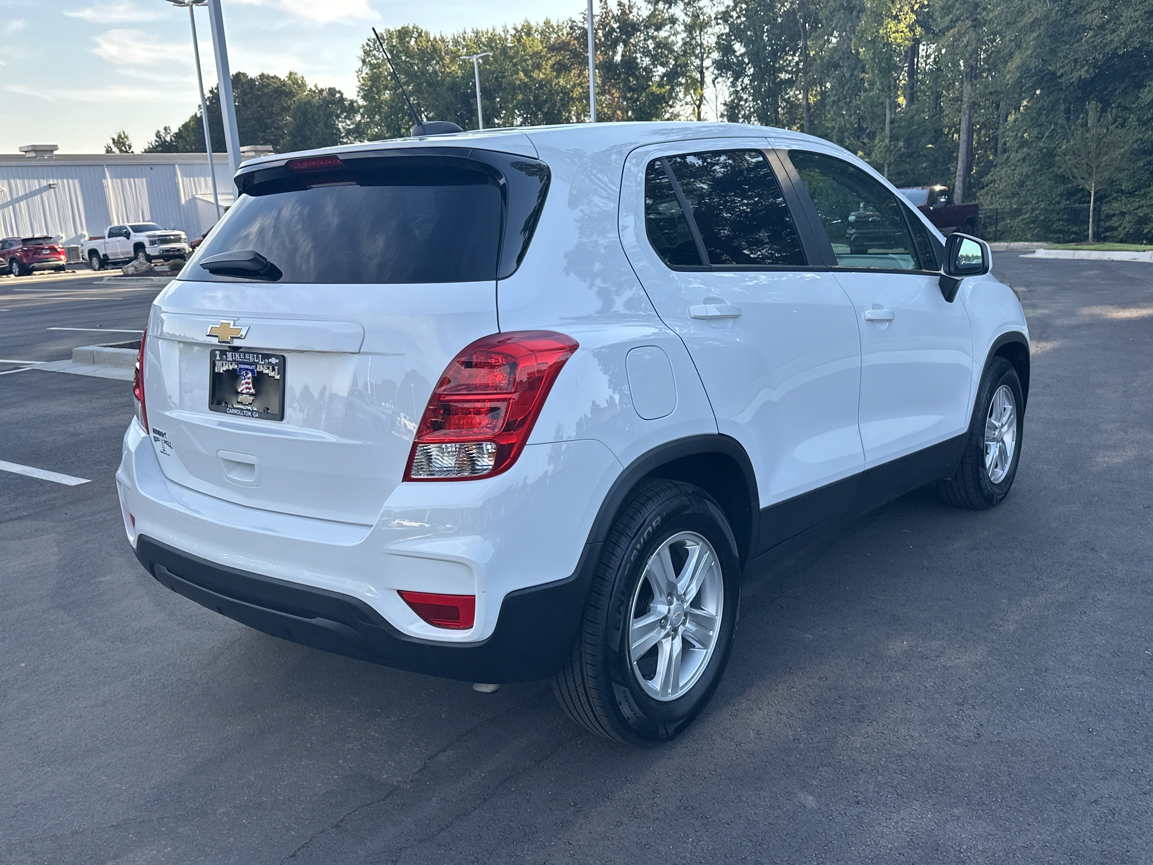 Used 2021 Chevrolet Trax LS w/ Tint and Cruise Package FWD image 7