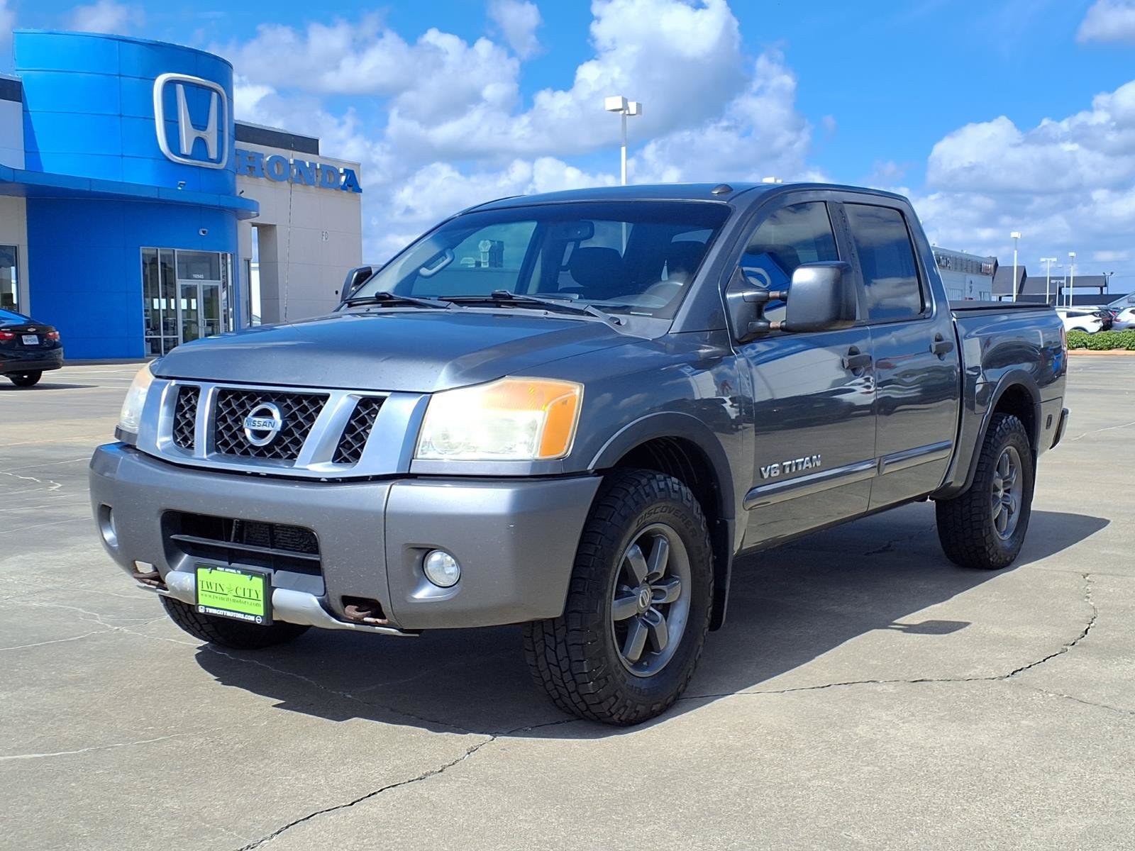 Used 2013 Nissan Titan PRO-4X w/ Pro-4x Premium Utility Pkg AWD/4WD image 6