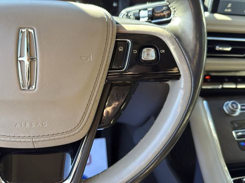 Used 2020 Lincoln Aviator Reserve w/ Equipment Group 202A image 13