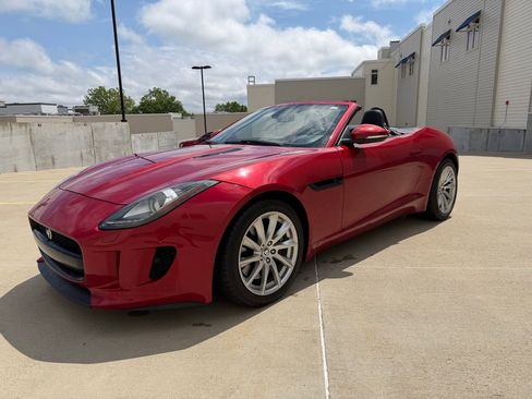 Used 2014 Jaguar F-TYPE Convertible RWD image 2