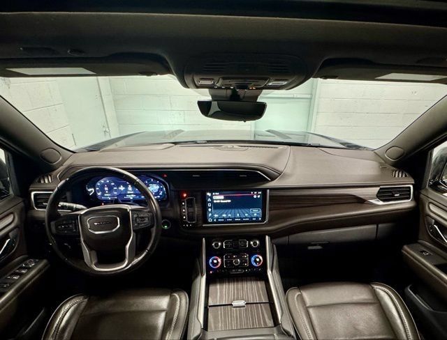 Used 2024 GMC Yukon Denali w/ Denali Reserve Package AWD/4WD image 19