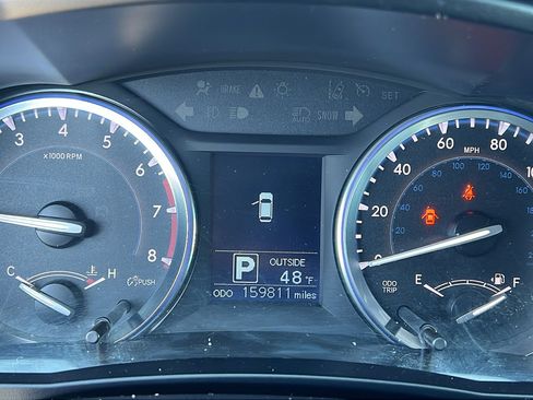 Used 2015 Toyota Highlander LE AWD/4WD image 26