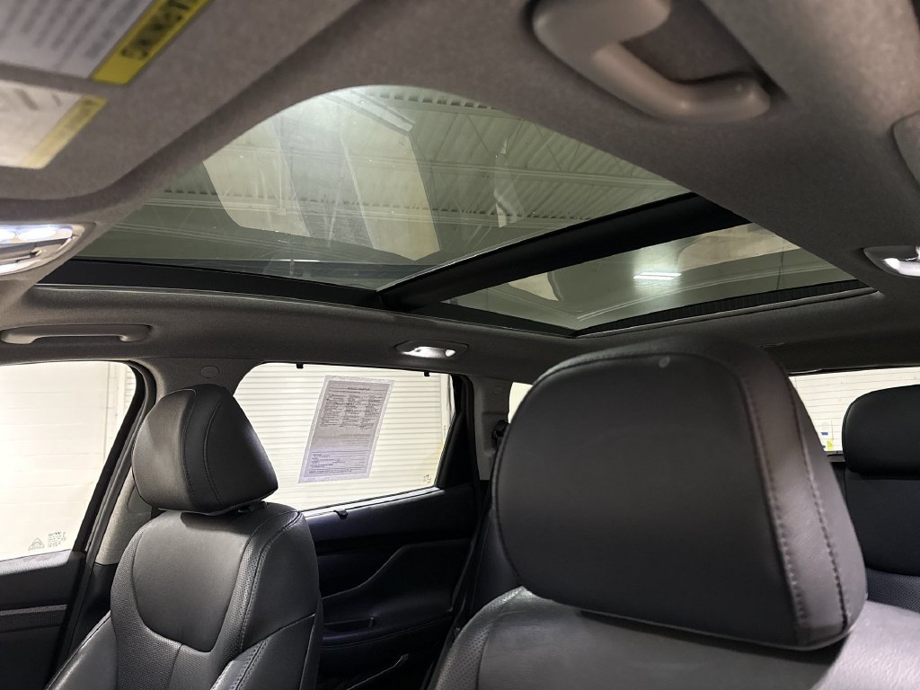 Used 2019 Hyundai Santa Fe AWD image 19