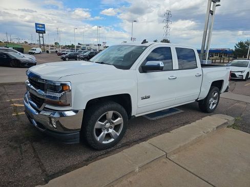 Used 2017 Chevrolet Silverado 1500 LT w/ Texas Edition AWD/4WD image 10