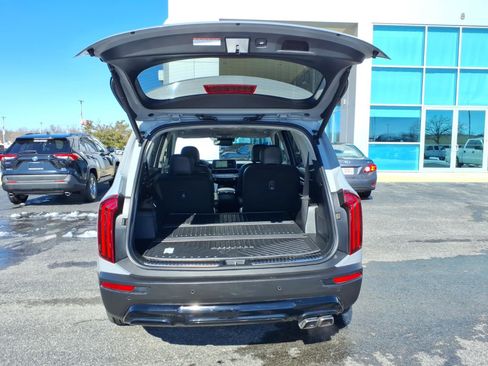 Used 2021 Kia Telluride SX w/ SX Prestige Package image 6