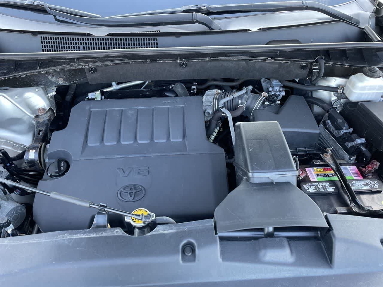 Used 2015 Toyota Highlander XLE AWD/4WD image 36