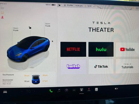 Used 2022 Tesla Model 3 Performance image 90