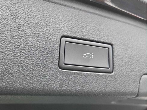 Used 2023 Volkswagen Atlas Cross Sport SEL Premium R-Line image 20