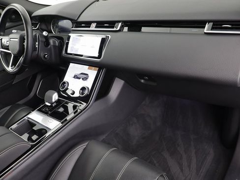 Used 2022 Land Rover Range Rover Velar R-Dynamic S image 22