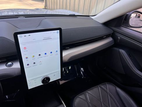 Used 2023 Ford Mustang Mach-E Select image 18