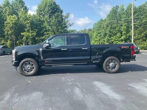 Used 2024 Ford F250 Limited w/ FX4 Off-Road Package AWD/4WD image 8