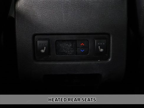 Used 2022 Mitsubishi Outlander SEL image 11